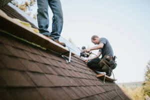 Local Roofers in Concordia College, MN